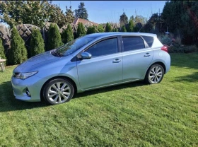 Toyota Auris, снимка 1
