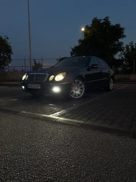 Mercedes-Benz E 320, снимка 5