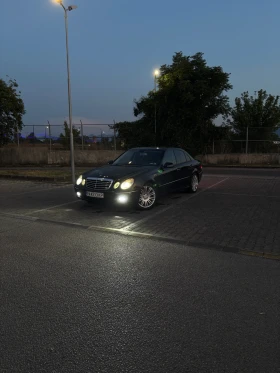 Mercedes-Benz E 320, снимка 6