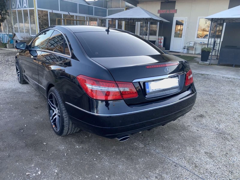 Mercedes-Benz E 250 COUPE-204кс-6ск., снимка 5 - Автомобили и джипове - 47263547