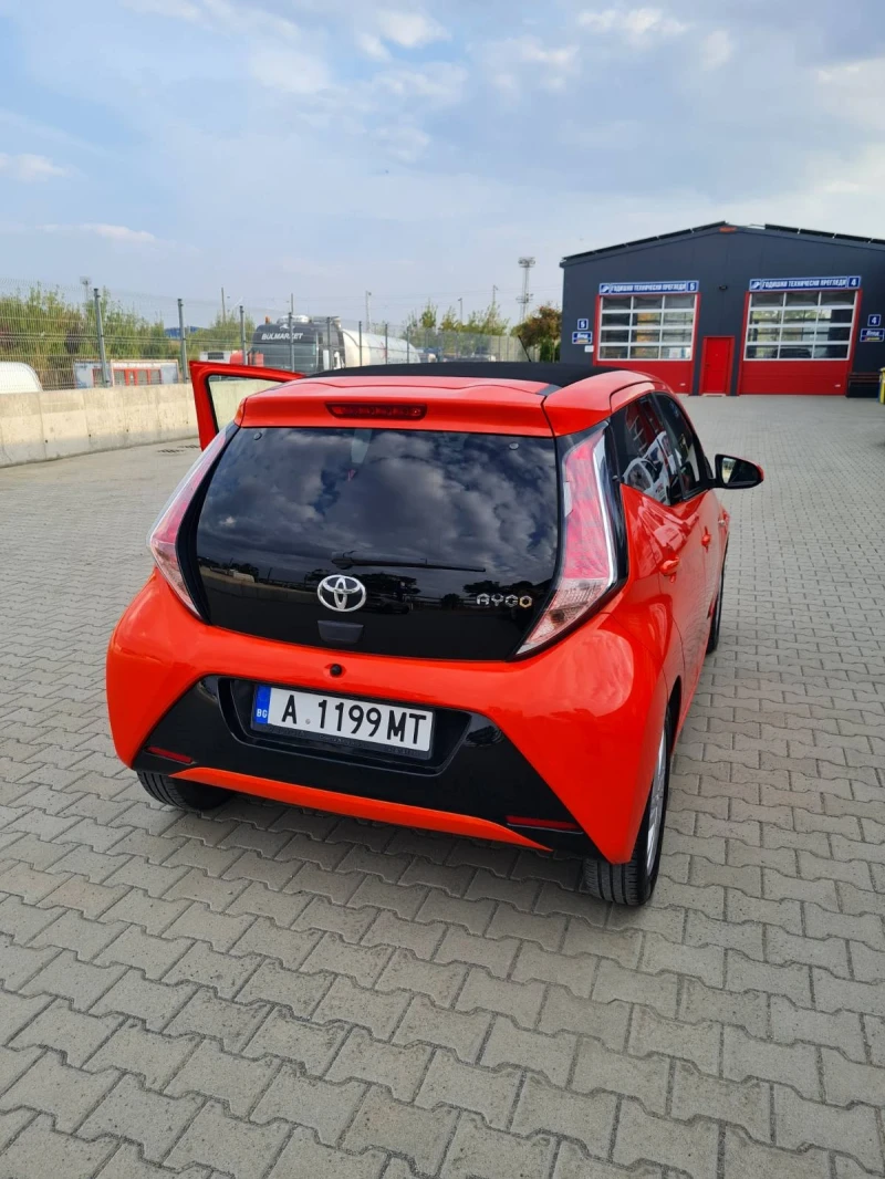 Toyota Aygo 1.0i, снимка 4 - Автомобили и джипове - 47322889