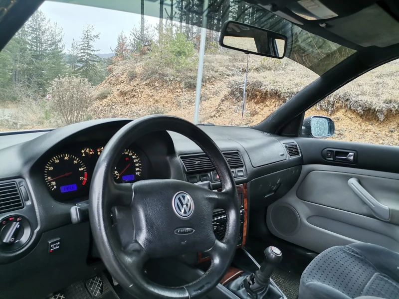 VW Golf 4, снимка 6 - Автомобили и джипове - 48239384