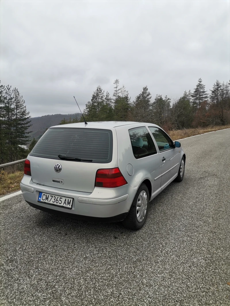 VW Golf 4, снимка 5 - Автомобили и джипове - 48239384