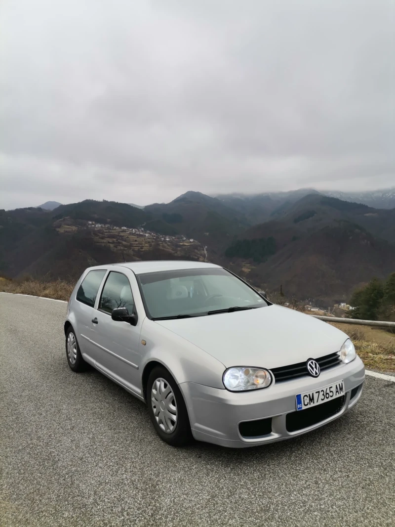 VW Golf 4, снимка 2 - Автомобили и джипове - 48239384