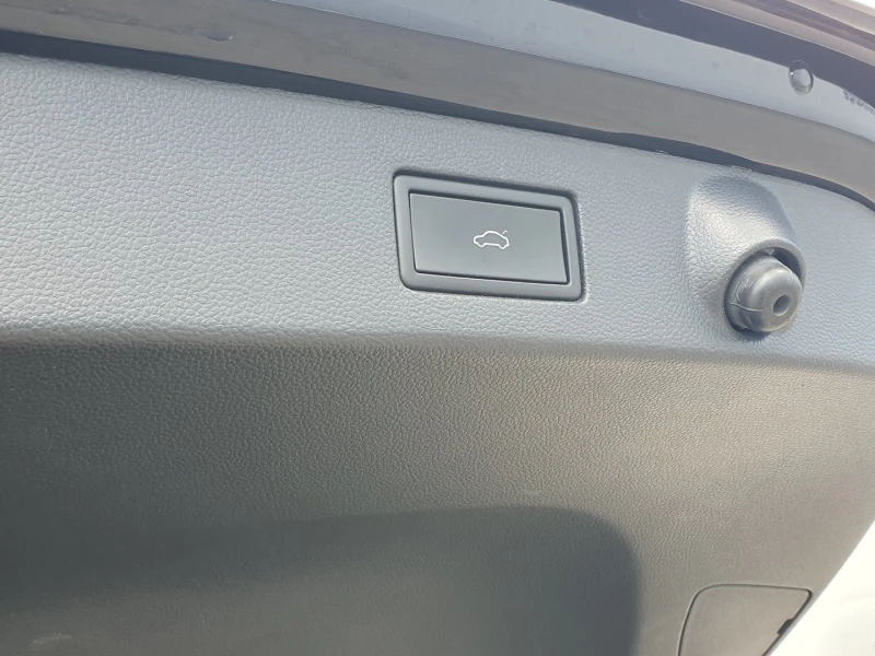 VW Arteon R-Line 2.0 TDI SCR DSG, снимка 16 - Автомобили и джипове - 50982906