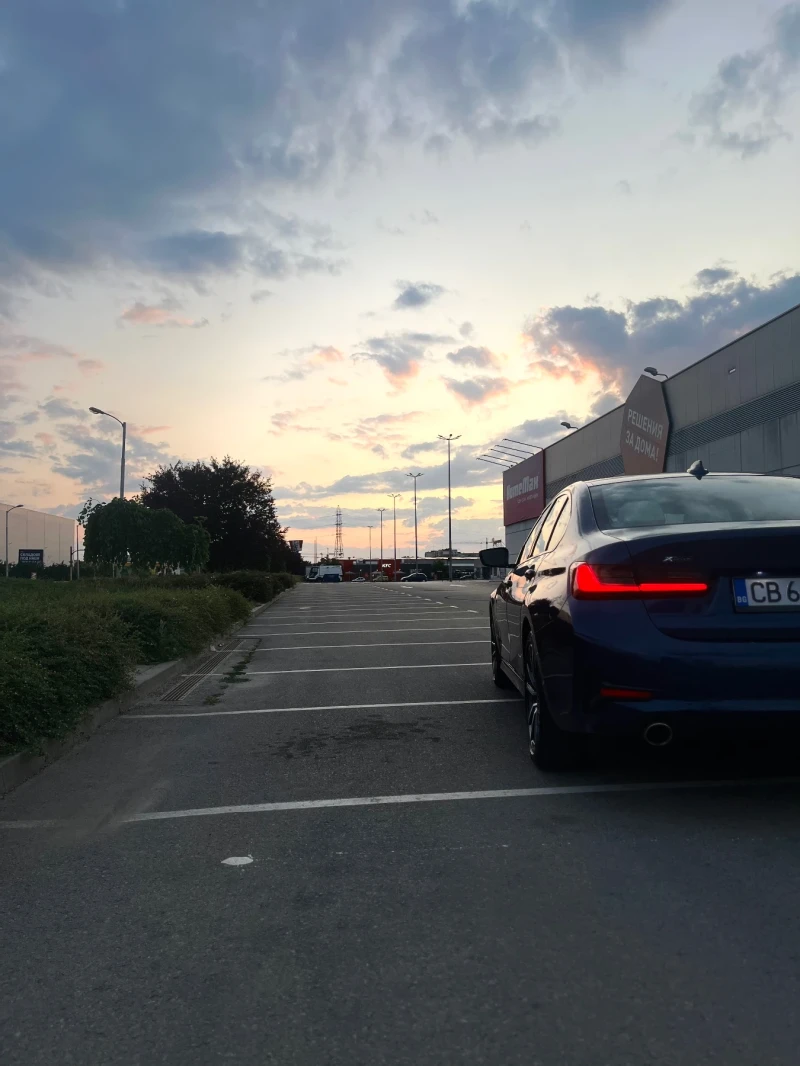 BMW 330, снимка 14 - Автомобили и джипове - 52296312