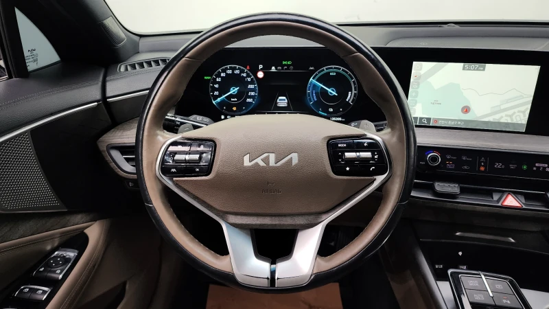 Kia K8 HYBRID NOBLESSE , снимка 14 - Автомобили и джипове - 52547459