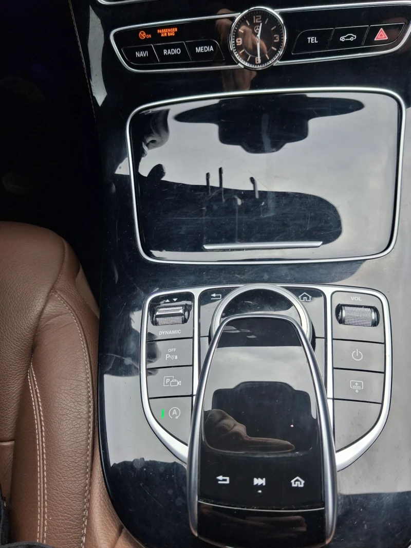 Mercedes-Benz E 400 4matic, снимка 9 - Автомобили и джипове - 53131417