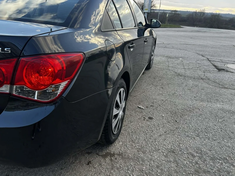 Chevrolet Cruze 1600, снимка 5 - Автомобили и джипове - 53141731