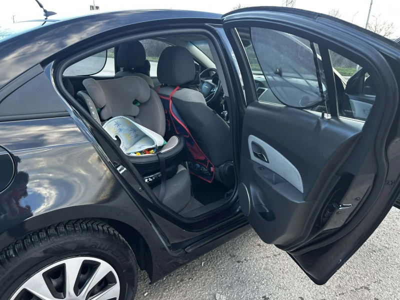 Chevrolet Cruze 1600, снимка 12 - Автомобили и джипове - 53141731