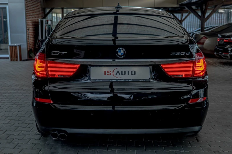 BMW 530 GT/RSE/Xenon/Navi/PDC/Lane Assist/EDC/Ambient/Adap, снимка 4 - Автомобили и джипове - 53166083