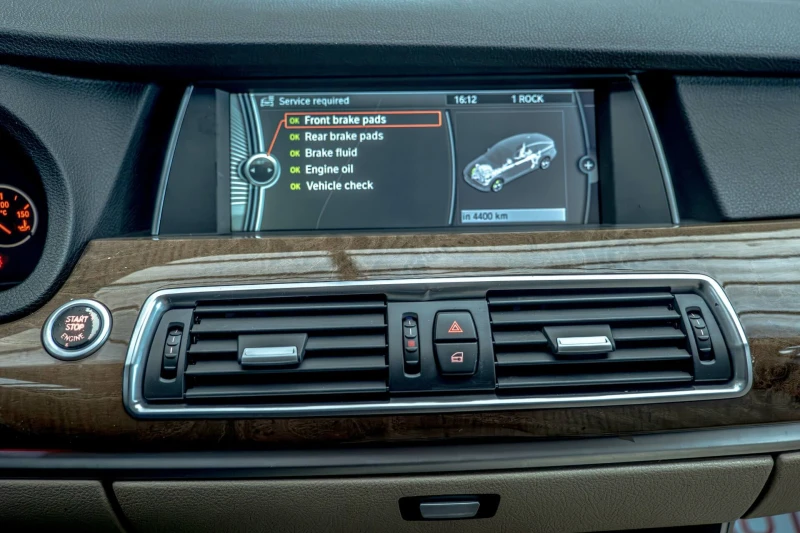 BMW 530 GT/RSE/Xenon/Navi/PDC/Lane Assist/EDC/Ambient/Adap, снимка 10 - Автомобили и джипове - 53166083