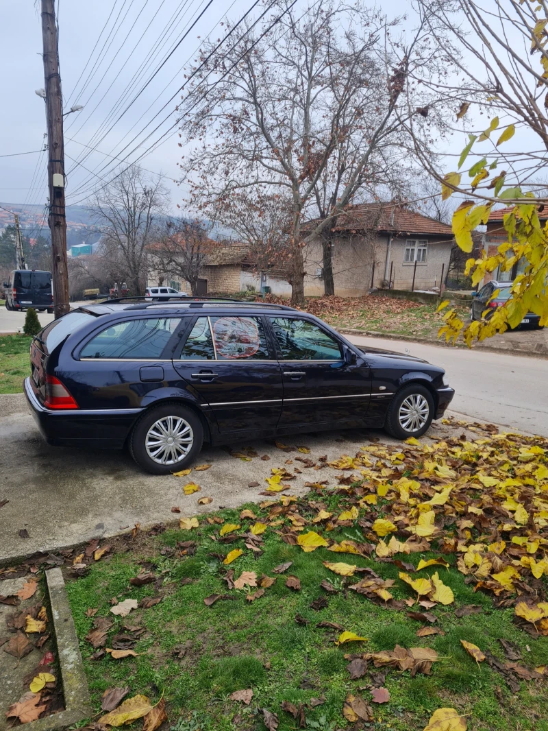 Mercedes-Benz C 220, снимка 8 - Автомобили и джипове - 53334875
