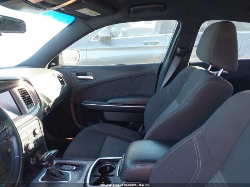Dodge Charger 3.6l Sxt, снимка 5 - Автомобили и джипове - 53556657