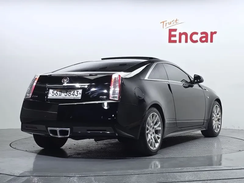 Cadillac Cts 3.6 AWD, снимка 2 - Автомобили и джипове - 54462410