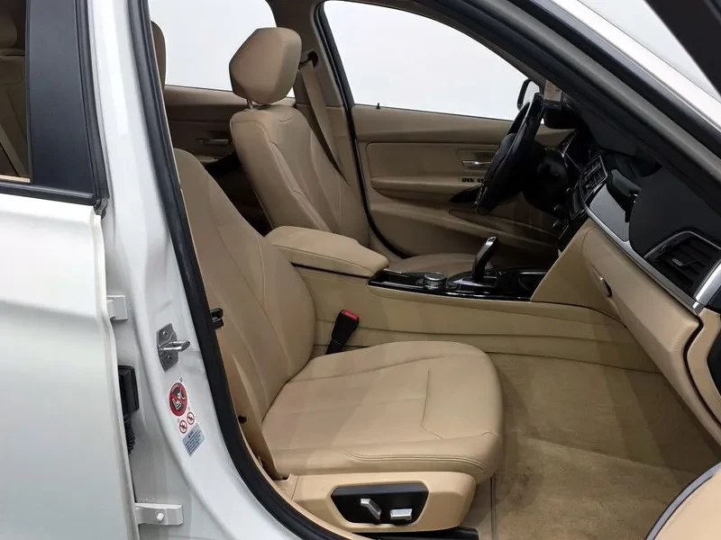BMW 320 d, снимка 11 - Автомобили и джипове - 54592457