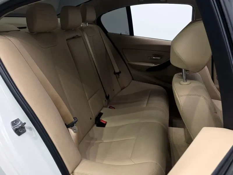 BMW 320 d, снимка 12 - Автомобили и джипове - 54592457