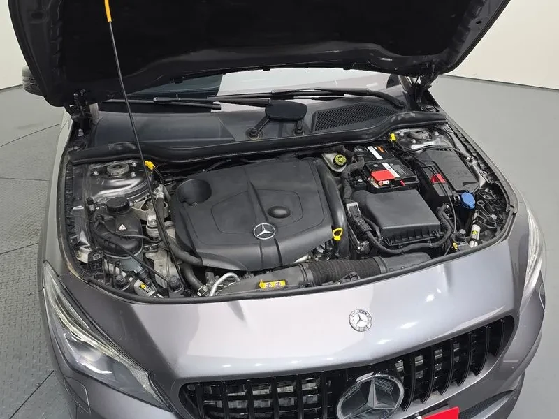 Mercedes-Benz CLA, снимка 6 - Автомобили и джипове - 54830167