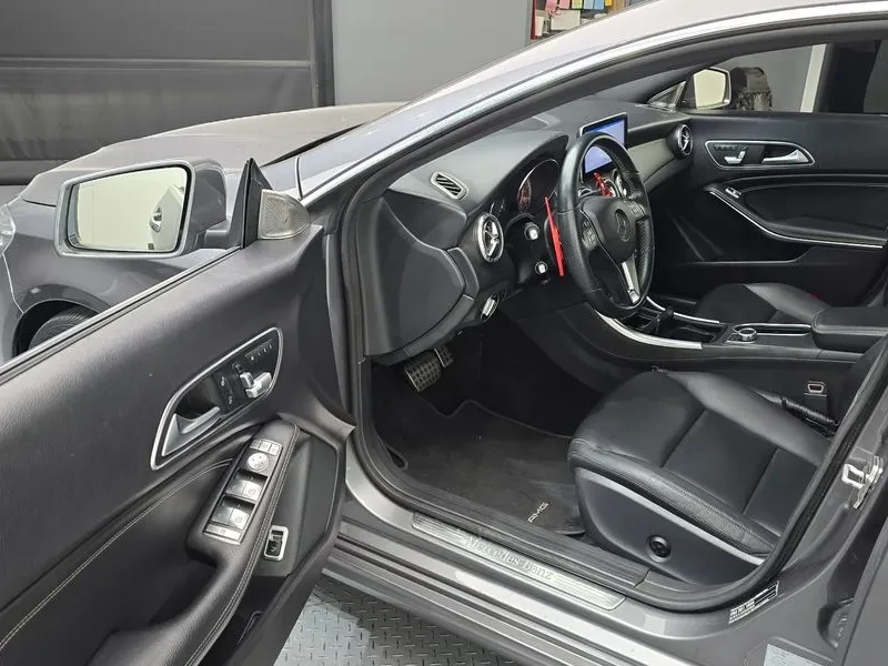 Mercedes-Benz CLA, снимка 10 - Автомобили и джипове - 54830167