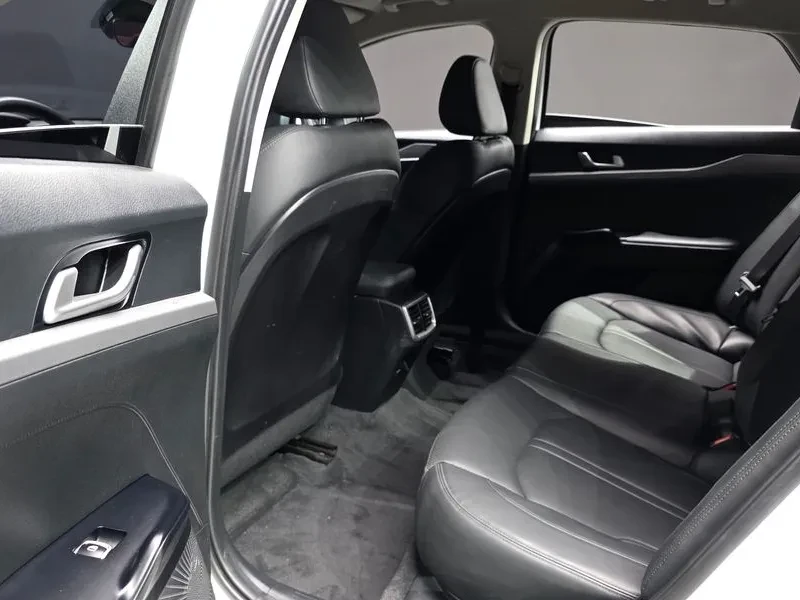Kia K5 2.0 Trendy, снимка 11 - Автомобили и джипове - 55739212