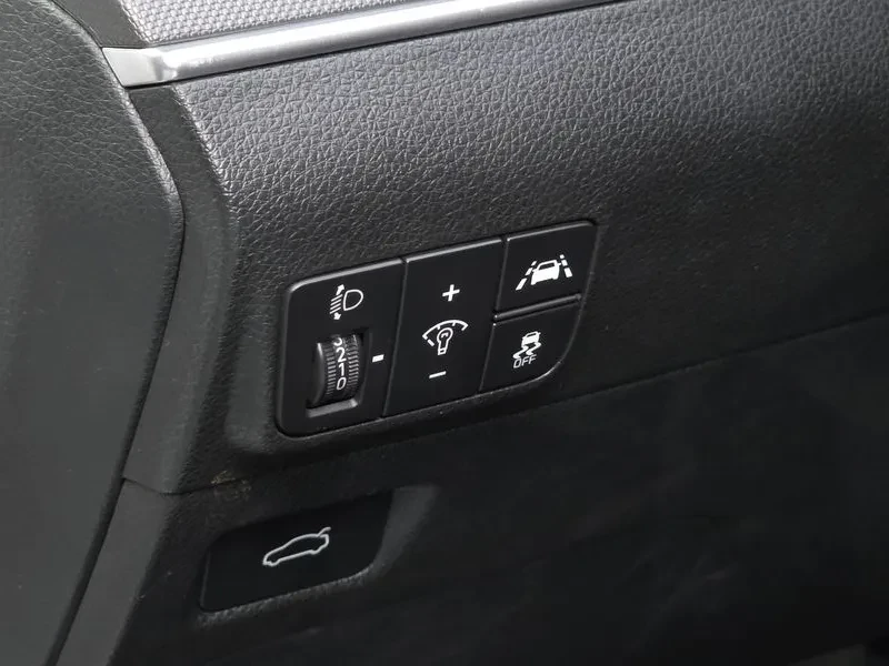 Kia K5 2.0 Trendy, снимка 15 - Автомобили и джипове - 55739212