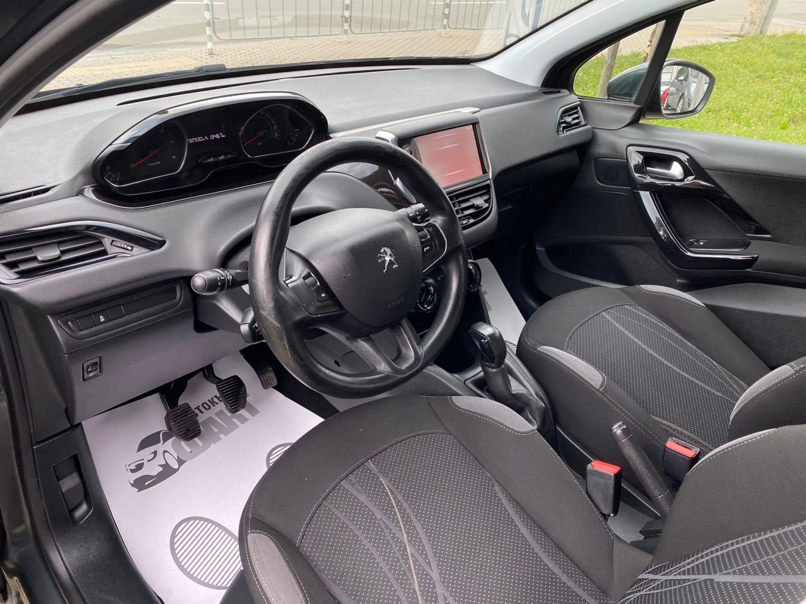 Peugeot 208 1.4HDi/EURO.5B - изображение 7