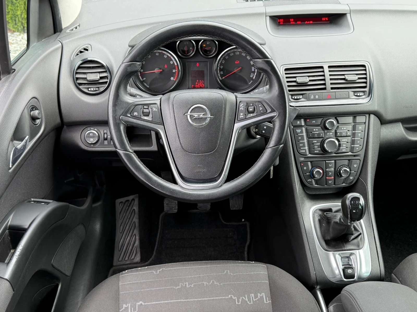 Opel Meriva 1.4i 120к.с * ГАЗ* * Климатик*  - изображение 10