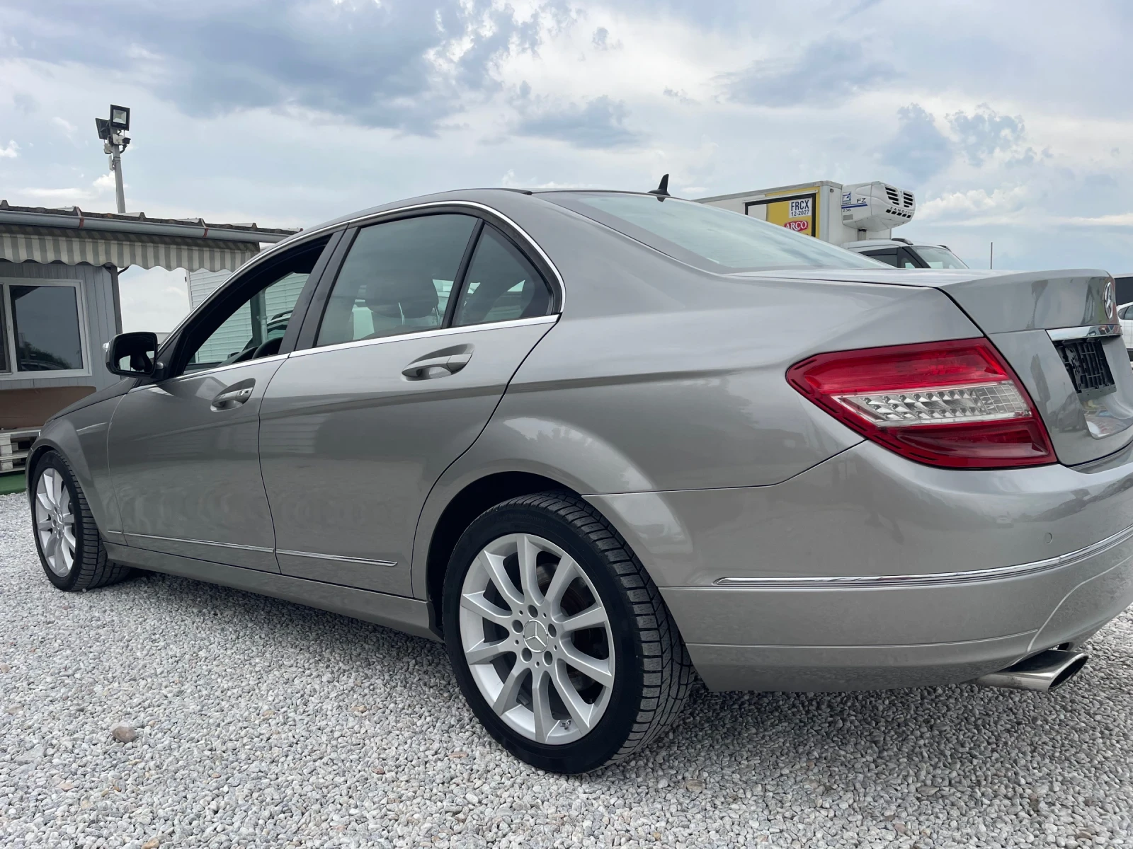 Mercedes-Benz C 320 3.2 - изображение 9
