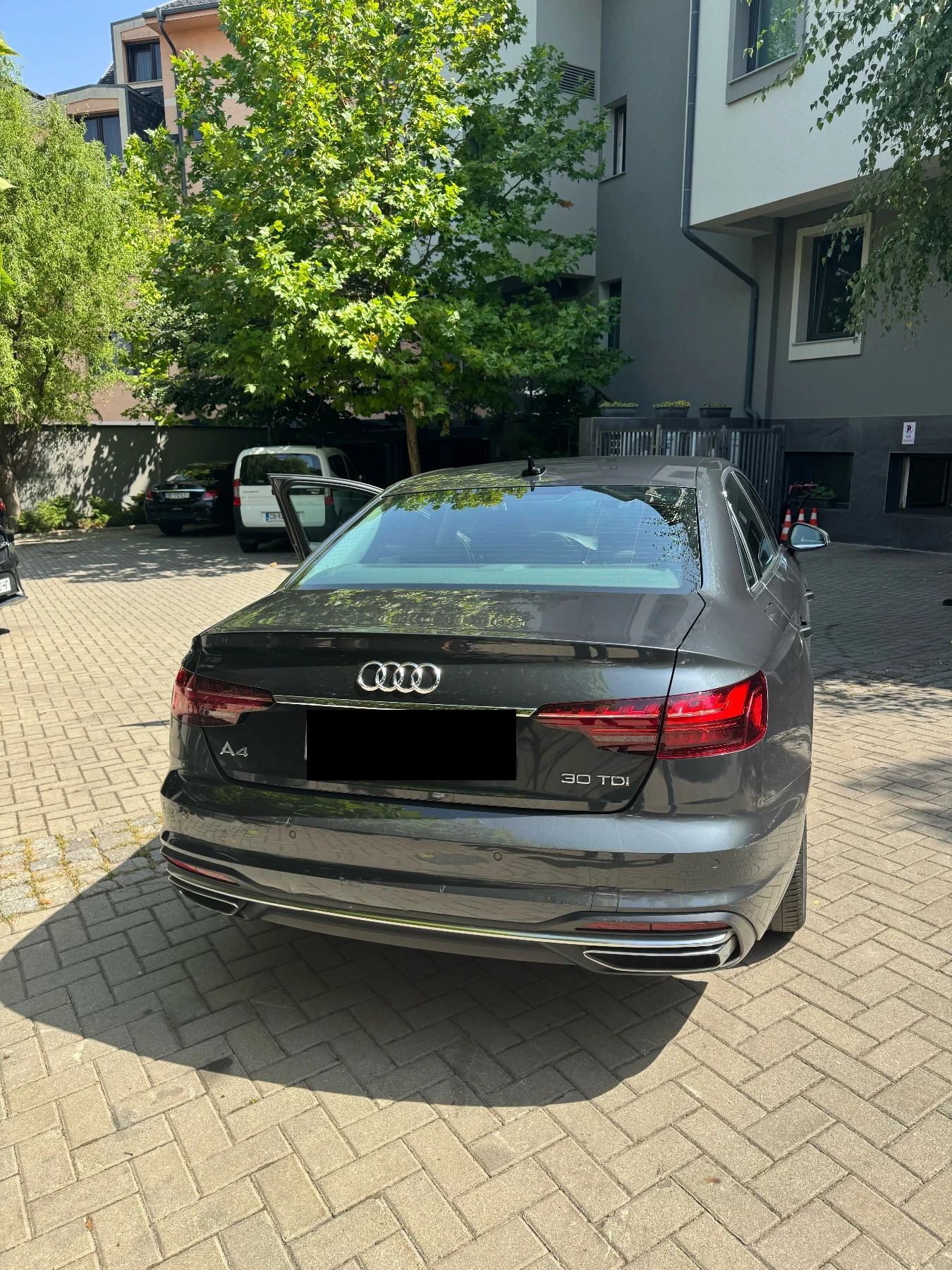 Audi A4  - изображение 2