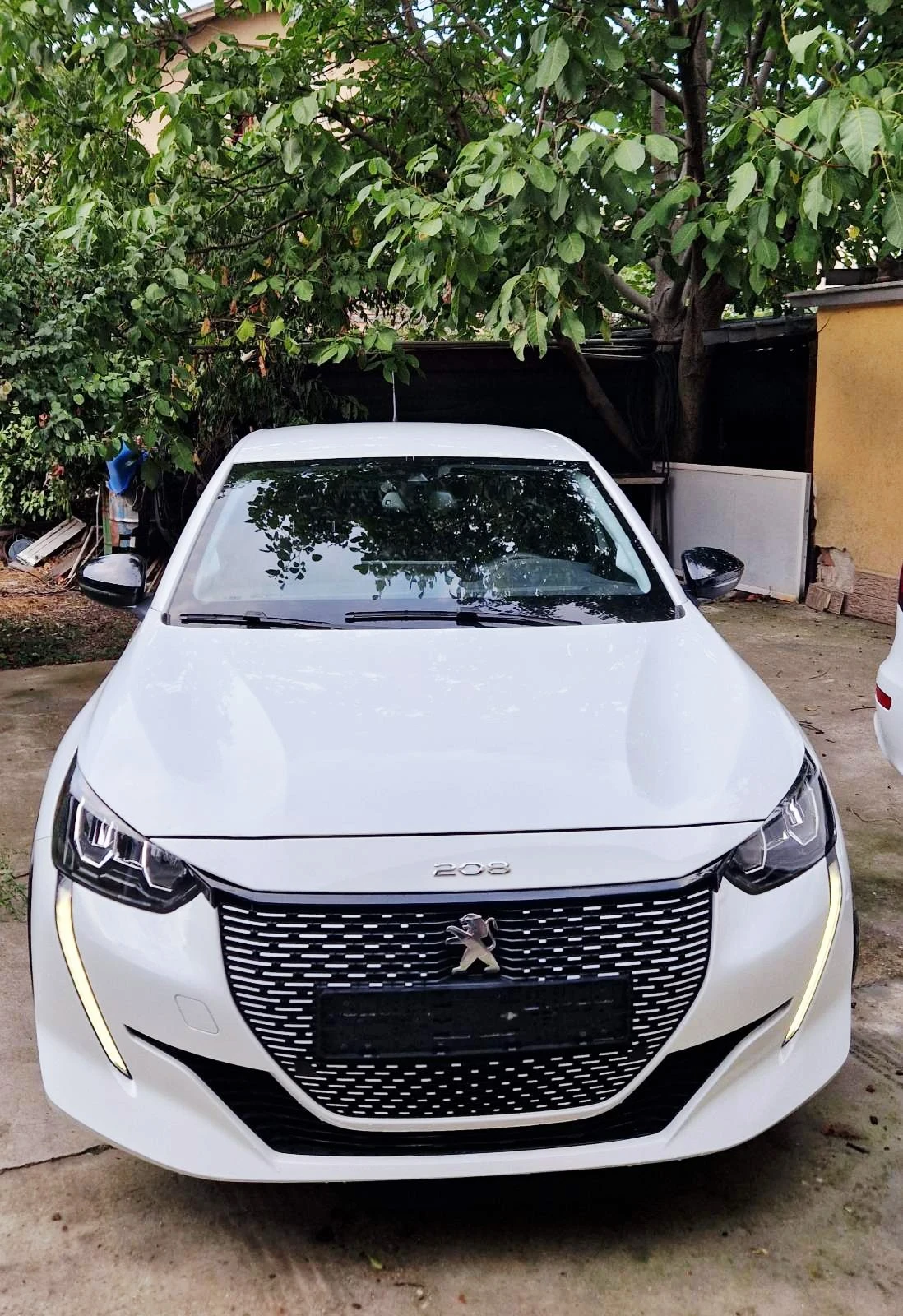 Peugeot 208   ЕЛЕКТРИЕЧЕСКИ  - изображение 4
