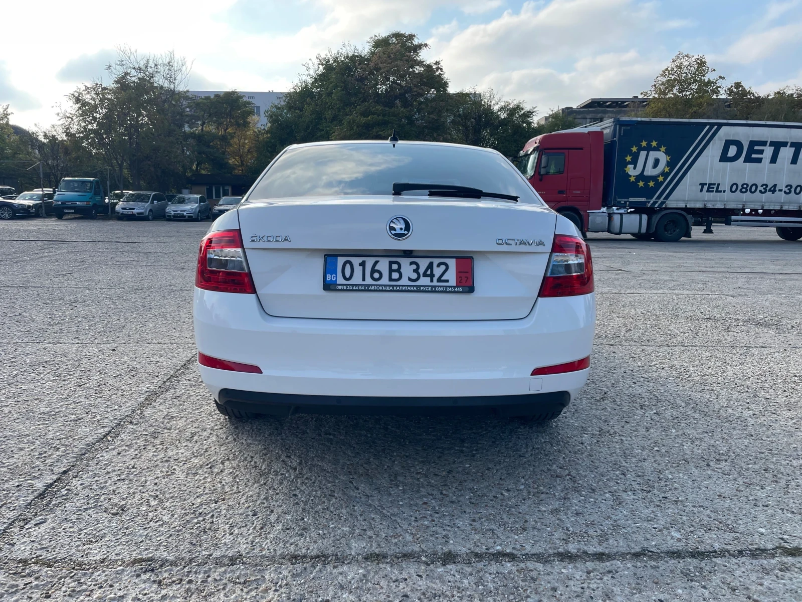 Skoda Octavia  2.0 TDI 150кс DSG NAVI DISTRONIK PARK ASSISTANT  - изображение 5