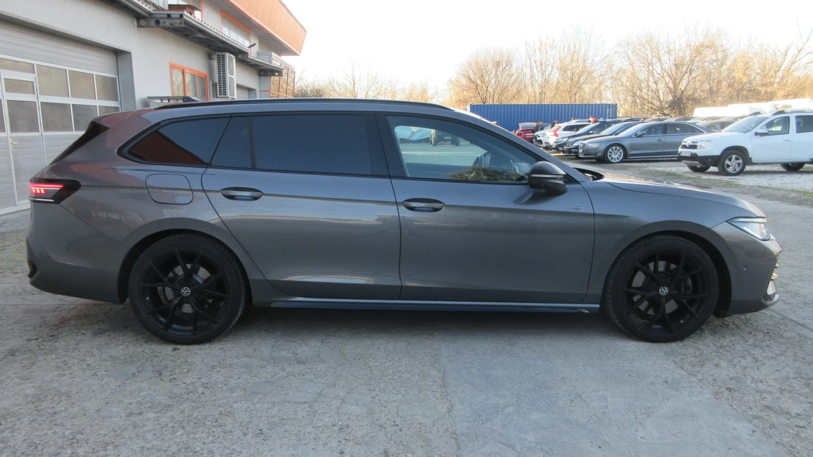 VW Passat R-LINE-2.0TDI-193HP-4X4-FULL MAX - ГАРАНЦИОНЕН - изображение 4