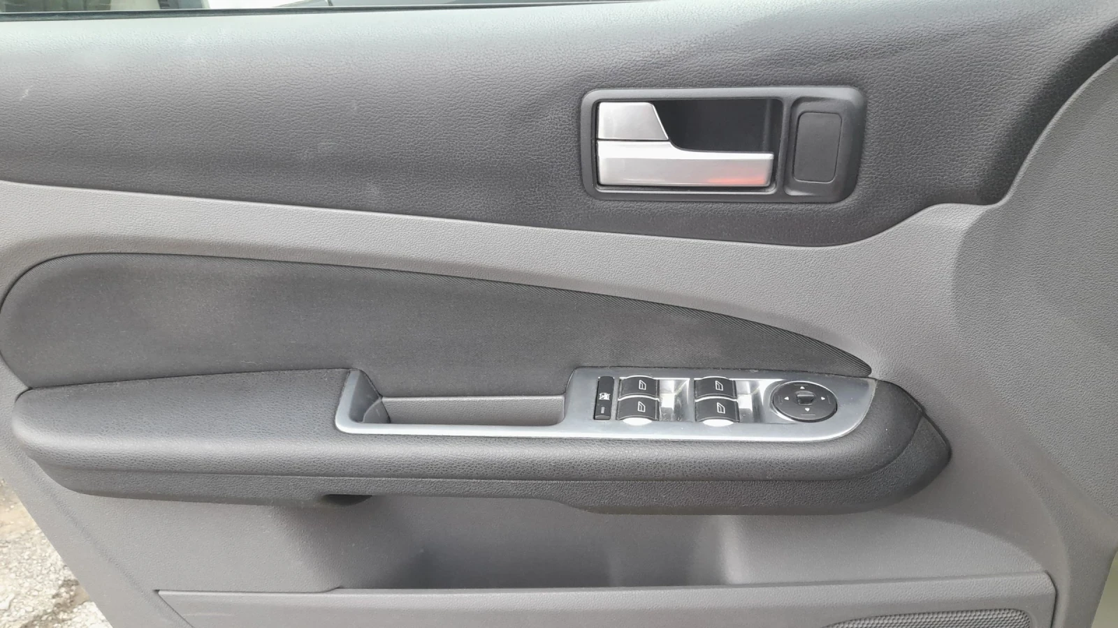 Ford Focus Ghia Exclusive | Mobile.bg � ����������� 10