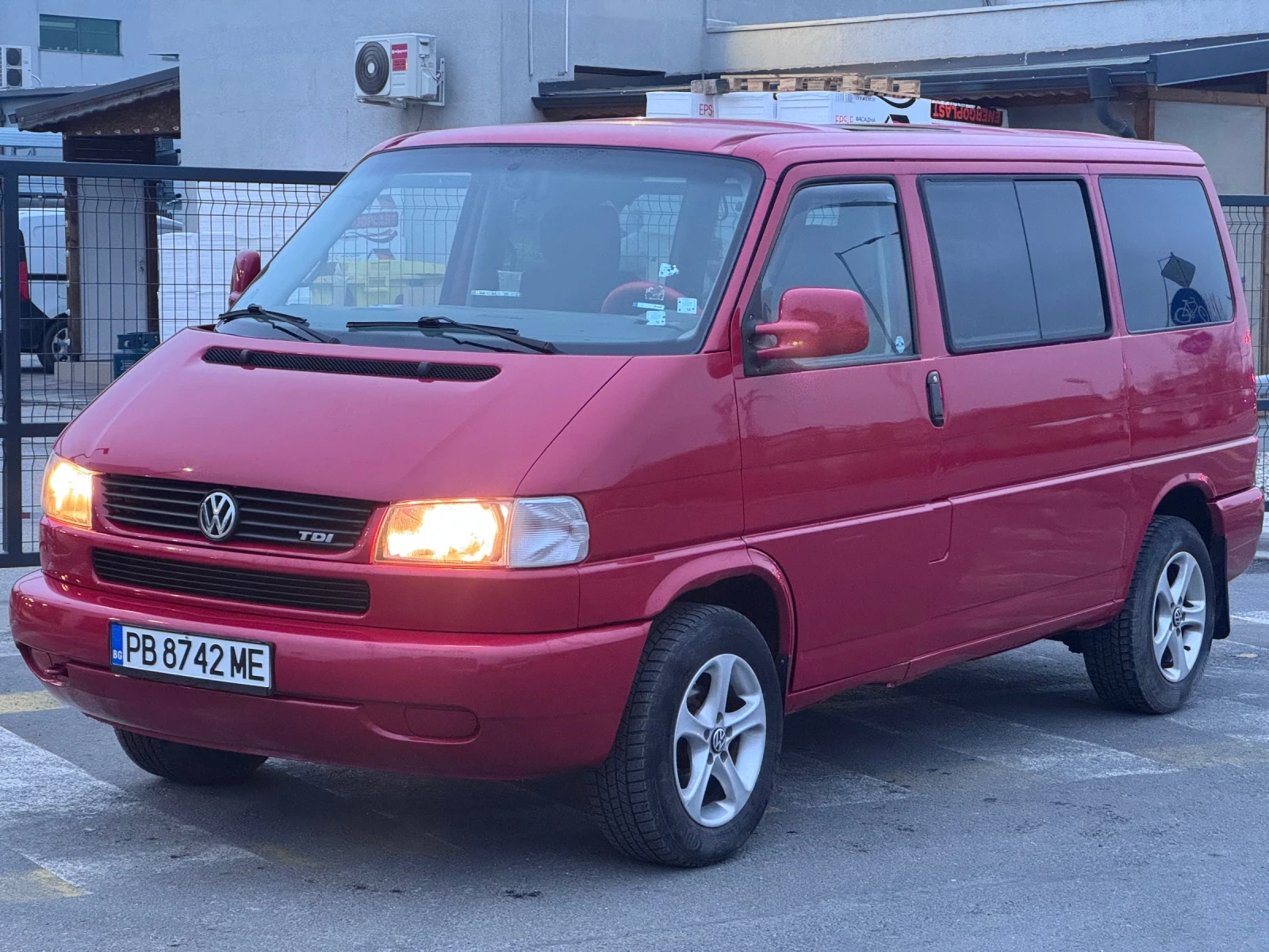VW Multivan 2.5 TDI 102 коня - изображение 2
