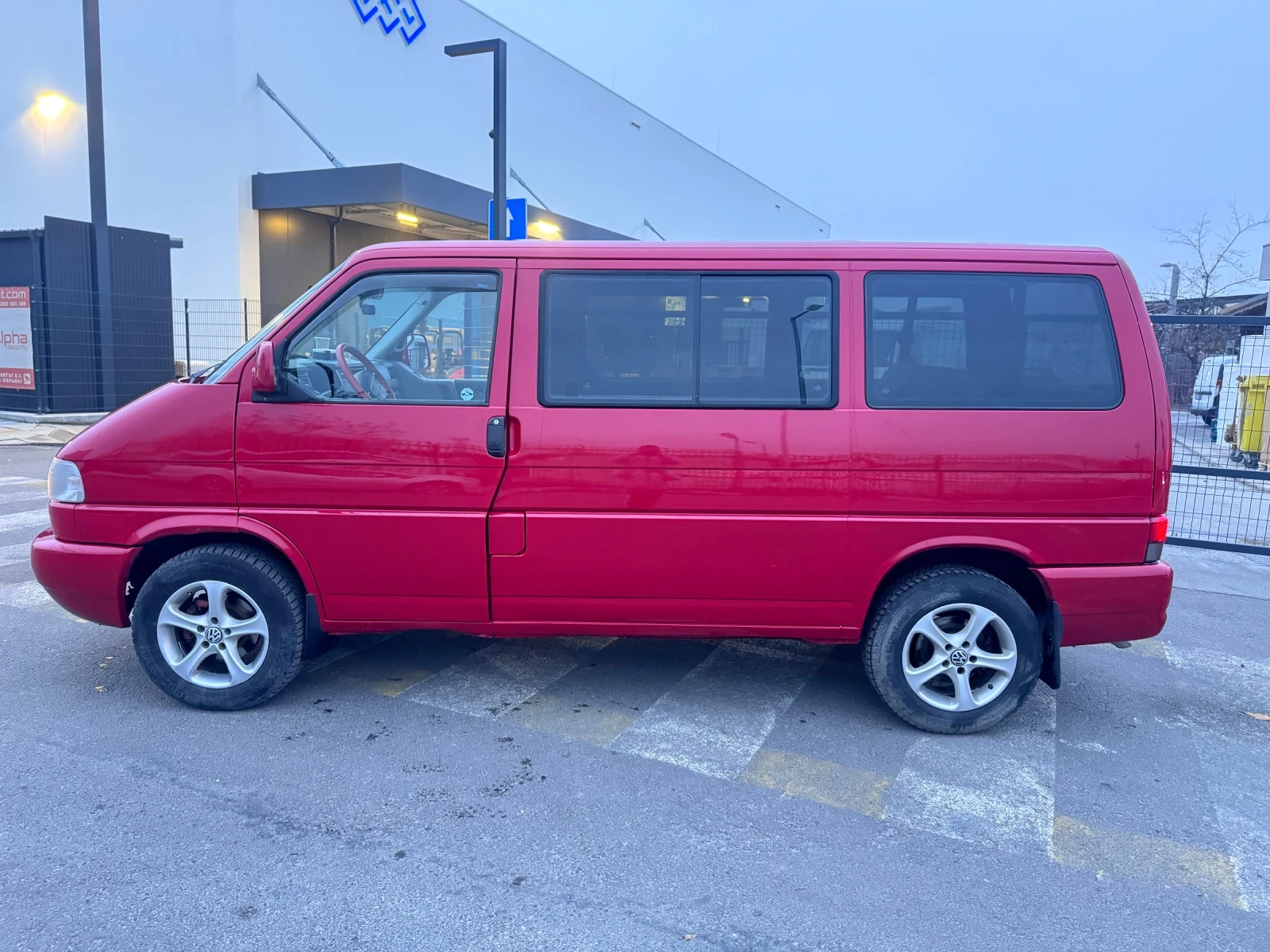 VW Multivan 2.5 TDI 102 коня - изображение 4