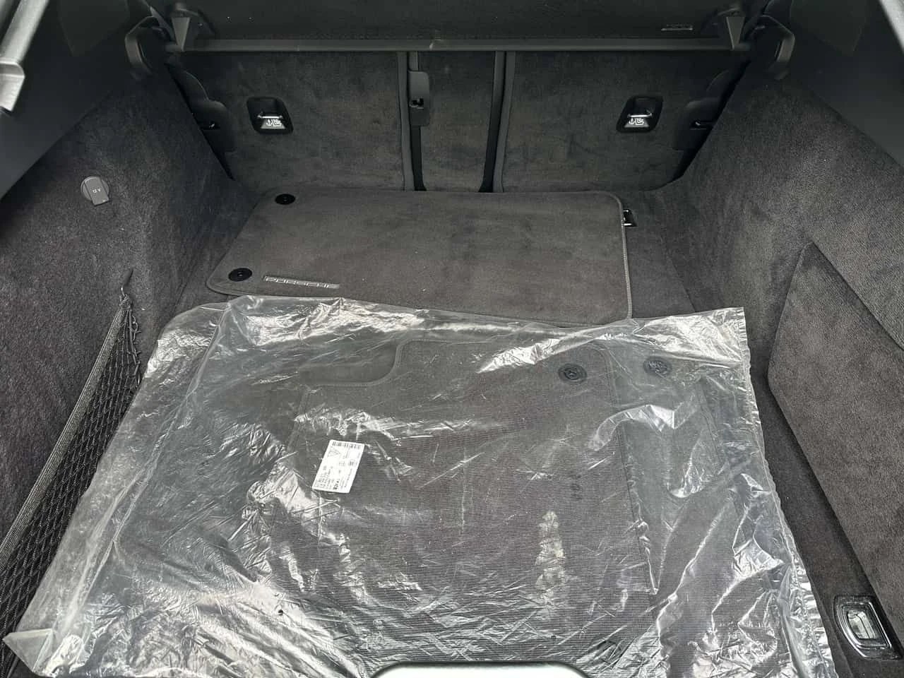 Porsche Panamera * 4* 10 Years Edition E Hybrid AWD * CARFAX *  | Mobile.bg � ����������� 16