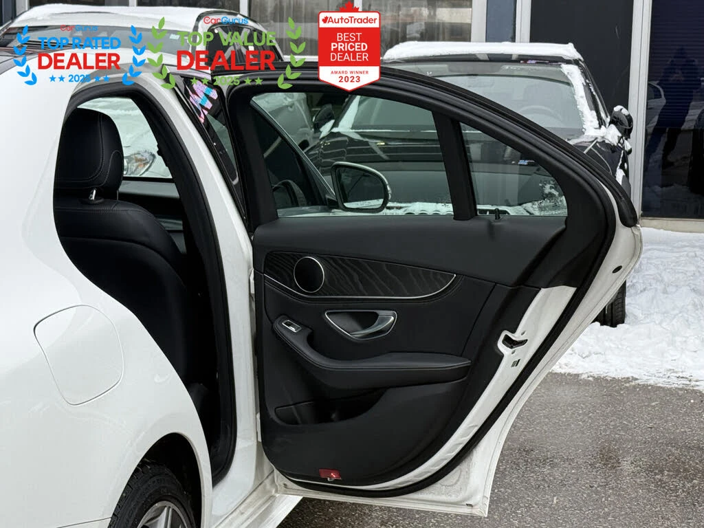 Mercedes-Benz C 300 AMG* ПАМЕТ* КОЖА* ПАНОРАМА* КАМЕРА, снимка 13 - Автомобили и джипове - 53774402