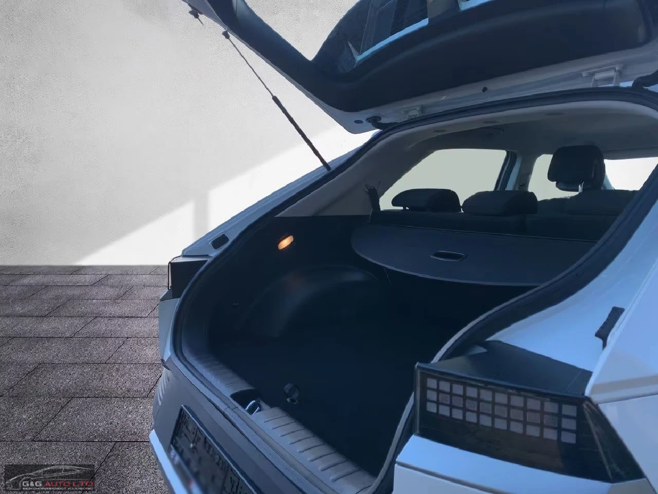 Hyundai Ioniq 5 DYNAMIQ/170HP/CAM/LED/NAVI/CPLAY/H.PUMP/933g, снимка 12 - Автомобили и джипове - 53873670