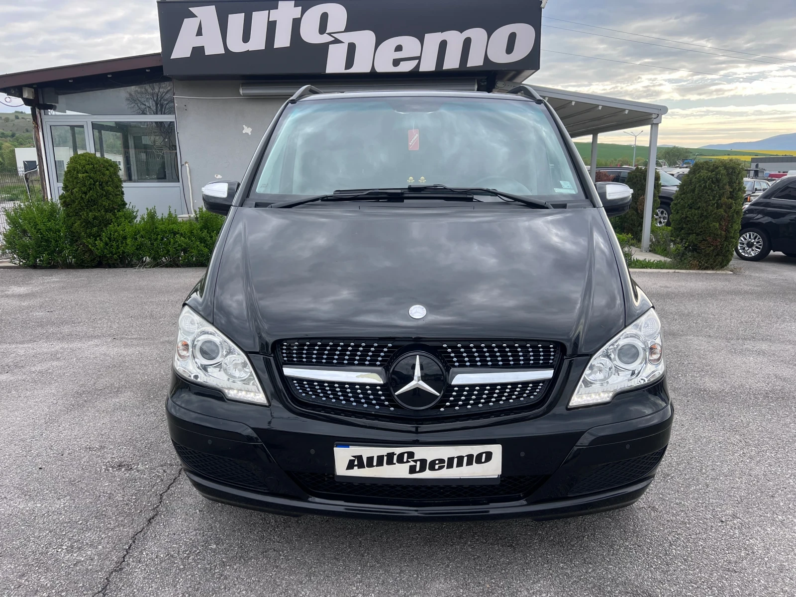 Mercedes-Benz Viano V6 BLUE EFFICIENCY , снимка 2 - Автомобили и джипове - 54448346
