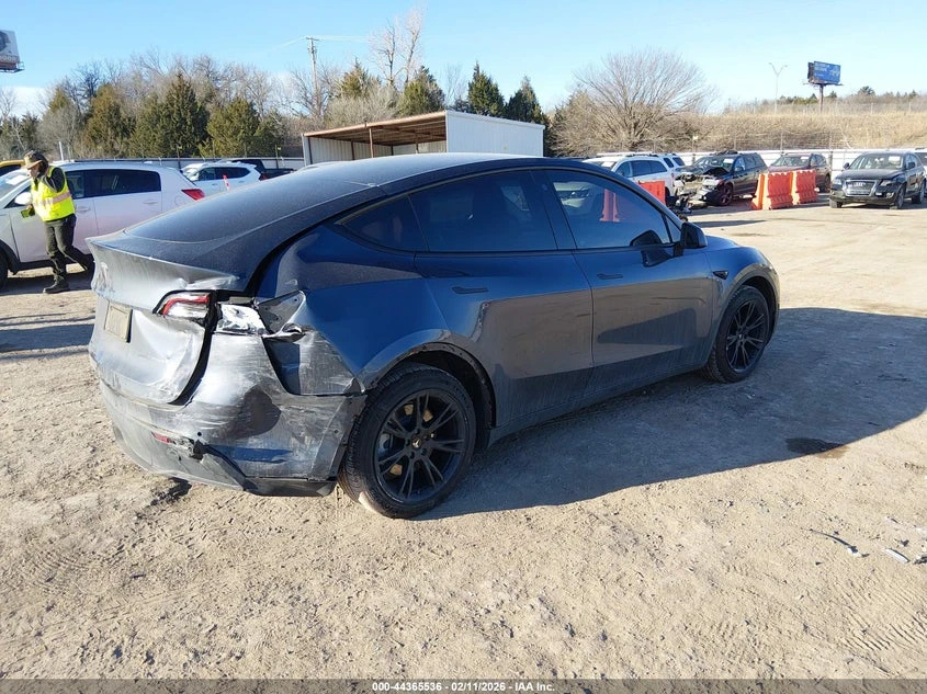 Tesla Model Y Long Range Dual Motor AWD * CARFAX*  | Mobile.bg � ����������� 4