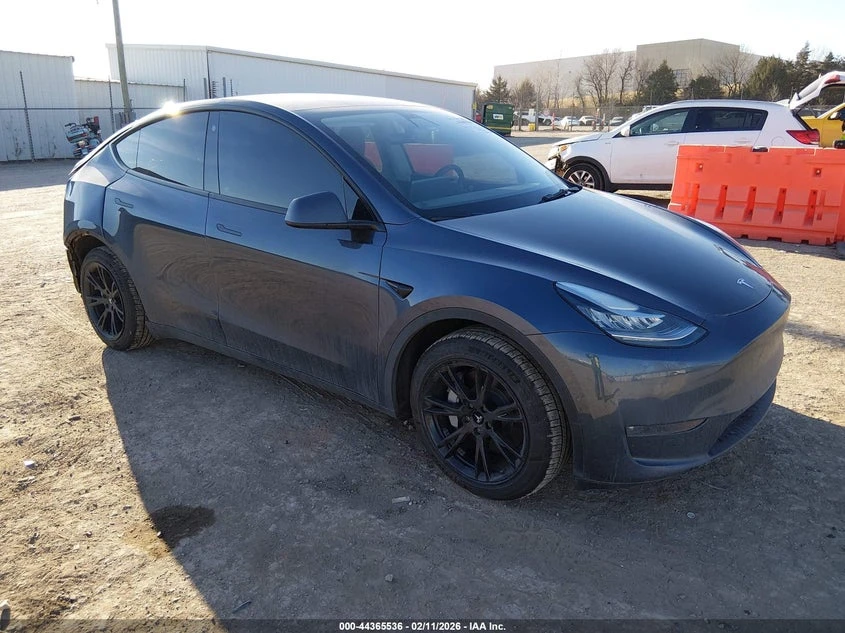 Tesla Model Y Long Range Dual Motor AWD * CARFAX*  | Mobile.bg � ����������� 1
