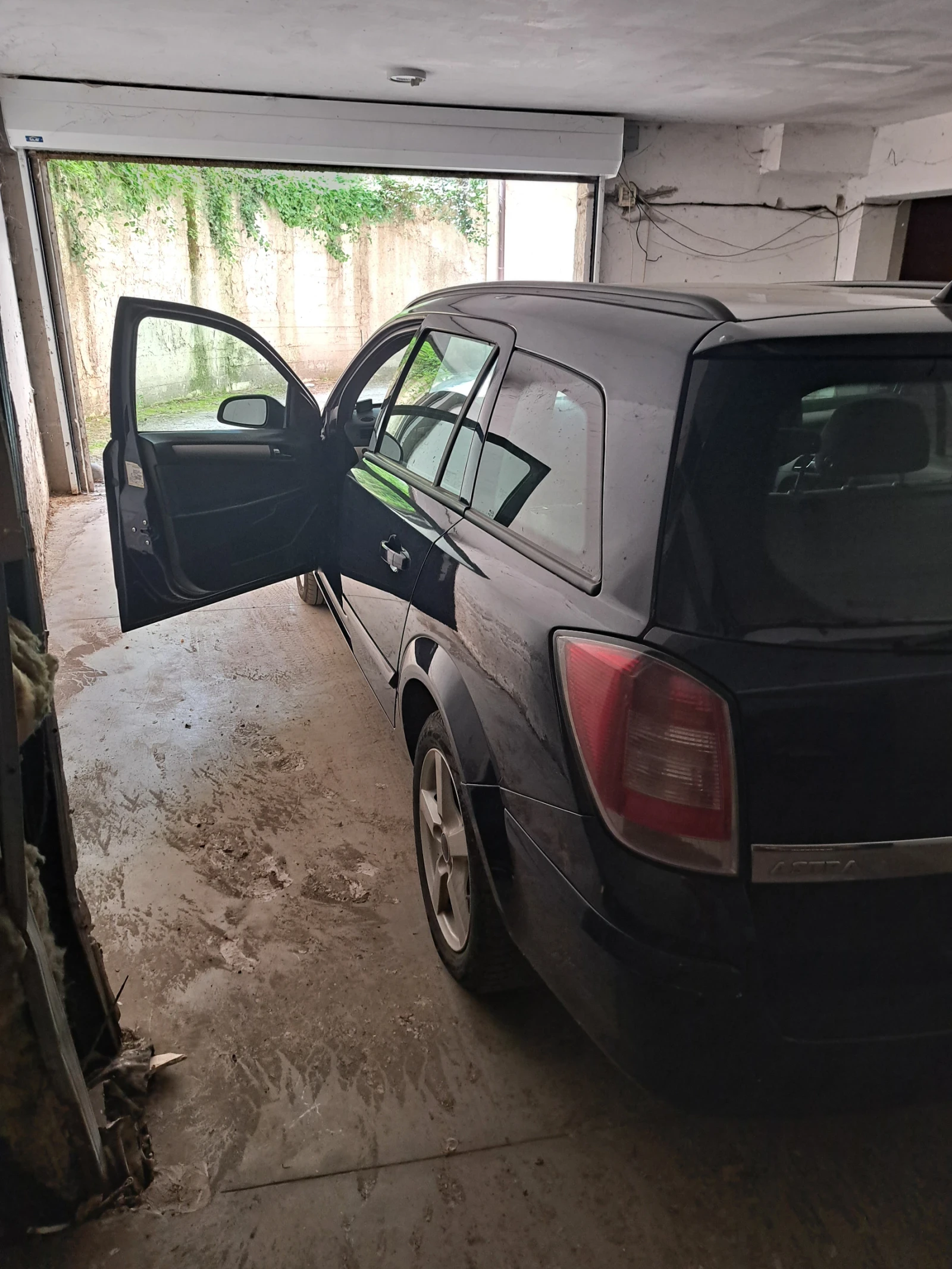 Opel Astra 1, 6..116 к., снимка 10 - Автомобили и джипове - 55023435