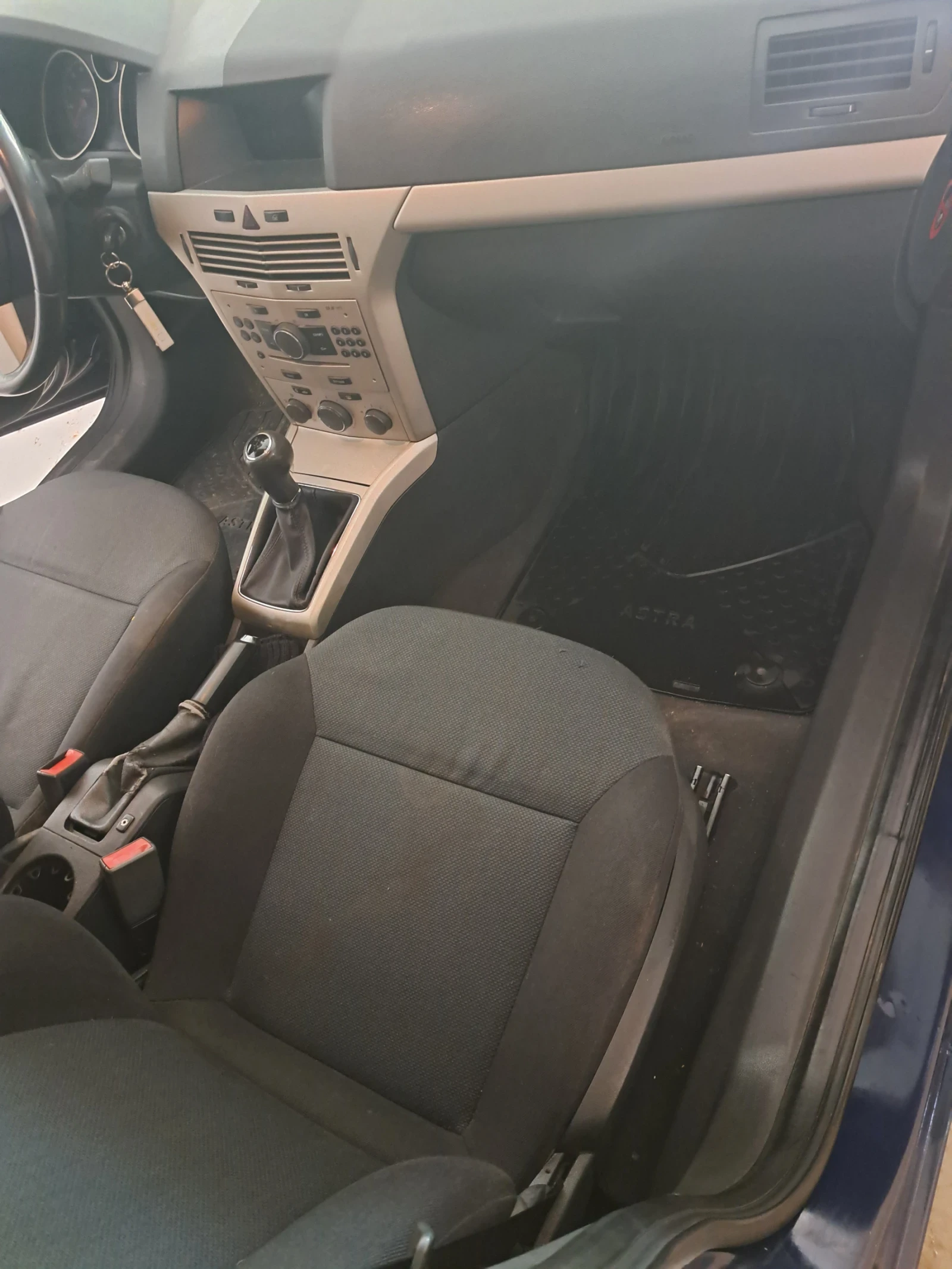 Opel Astra 1, 6..116 к., снимка 13 - Автомобили и джипове - 55023435