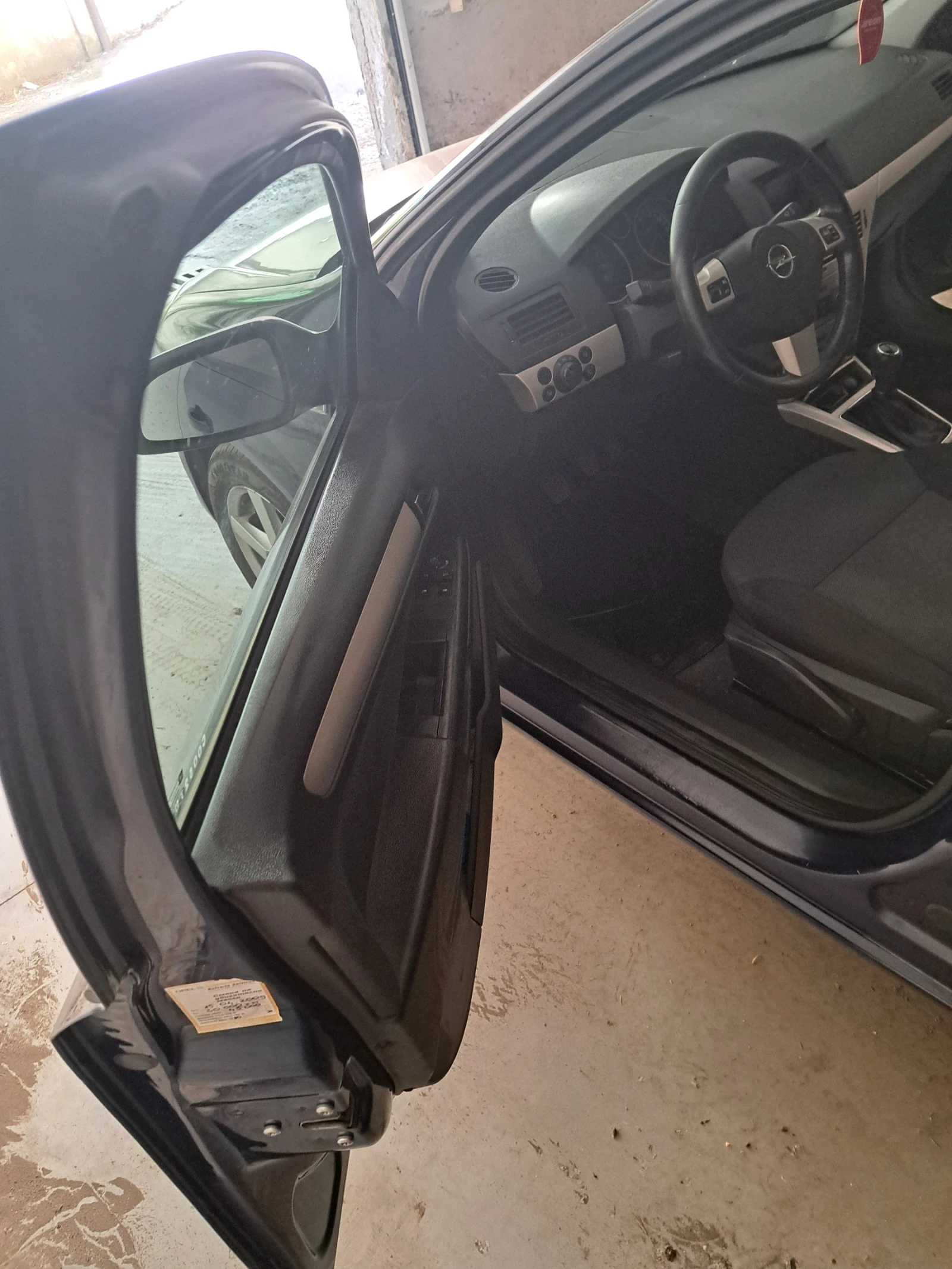 Opel Astra 1, 6..116 к., снимка 12 - Автомобили и джипове - 55023435