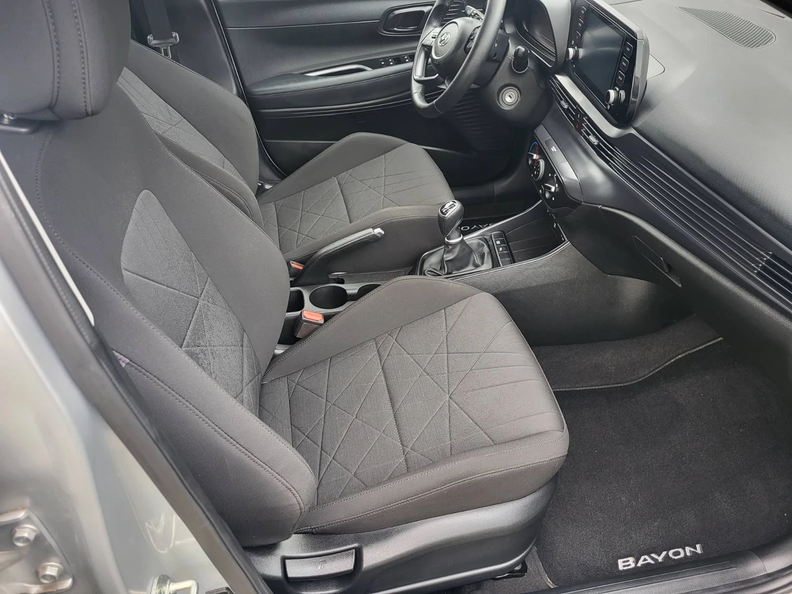 Hyundai Bayon 1.0 turbo hybrid , снимка 6 - Автомобили и джипове - 55590289