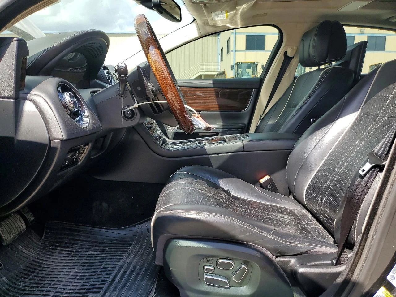 Jaguar Xj PORTFOLIO| 3.0 V6| �������| ���������| ������� ��� | Mobile.bg � ����������� 5
