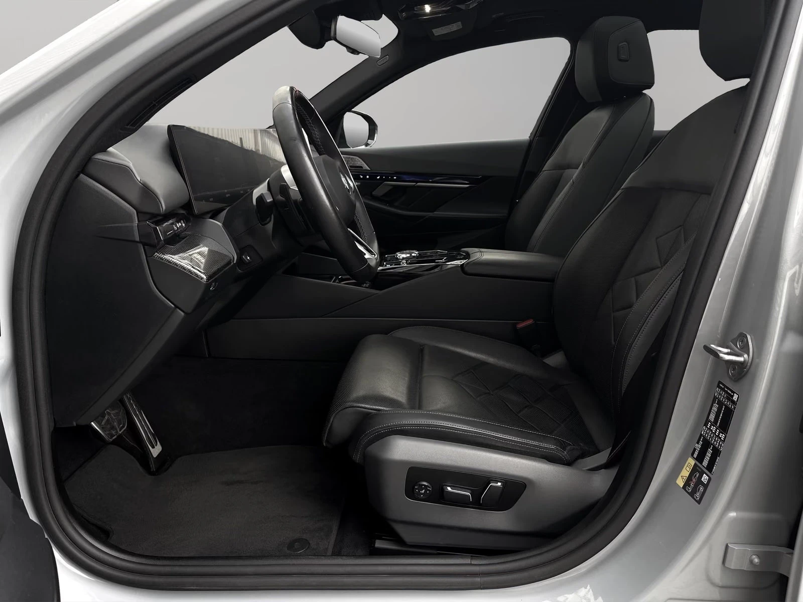 BMW i5 M60/601HP/xDRIVE/MSPORTPRO/360/PANO/931z | Mobile.bg � ����������� 9