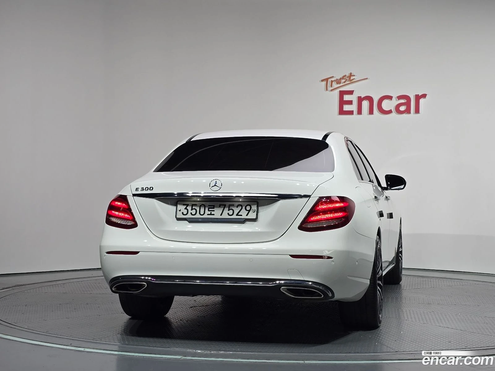 Mercedes-Benz E 300 E300 Avantgarde, снимка 4 - Автомобили и джипове - 56535762