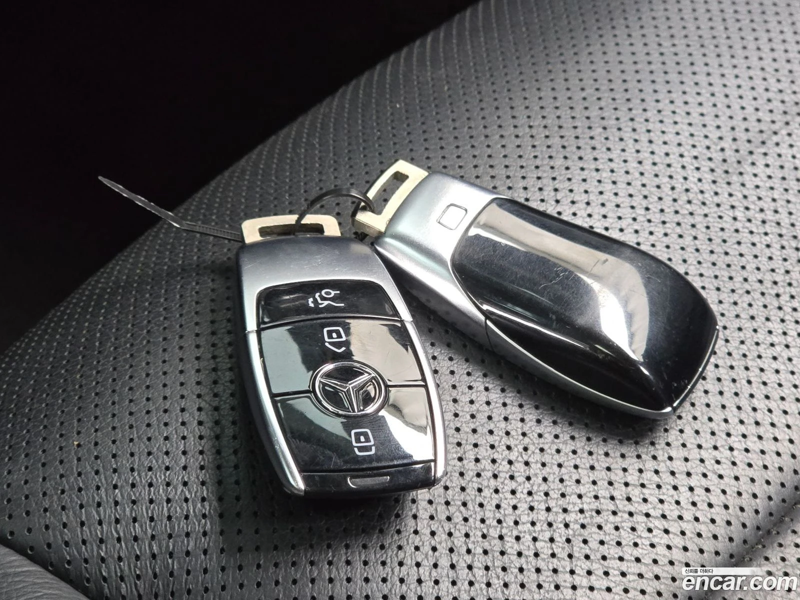 Mercedes-Benz E 300 E300 Avantgarde, снимка 15 - Автомобили и джипове - 56535762