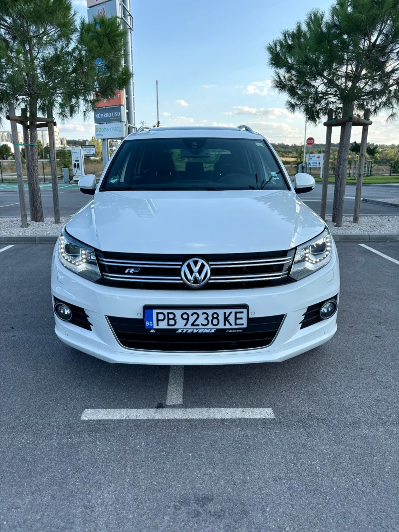 VW Tiguan R-line DSG панорама 177кс, снимка 2 - Автомобили и джипове - 51673020